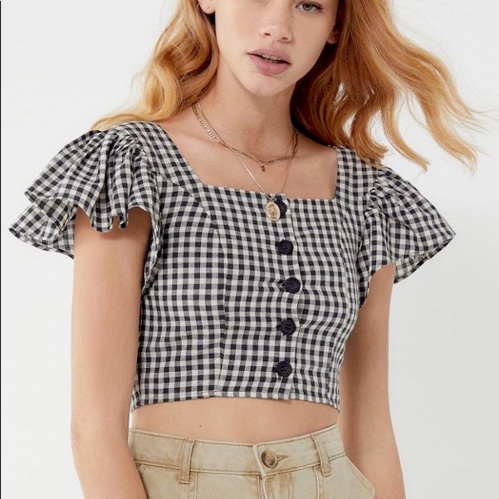 URBAN OUTFITTERS RITA GINGHAM FLUTTER SLEEVE TOP